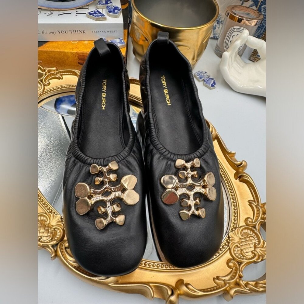🆕 TORY BURCH 🧿 BNWOB Black Sheepskin Leather Abstract Logo Scrunch Ballet Flat - Picture 2 of 15